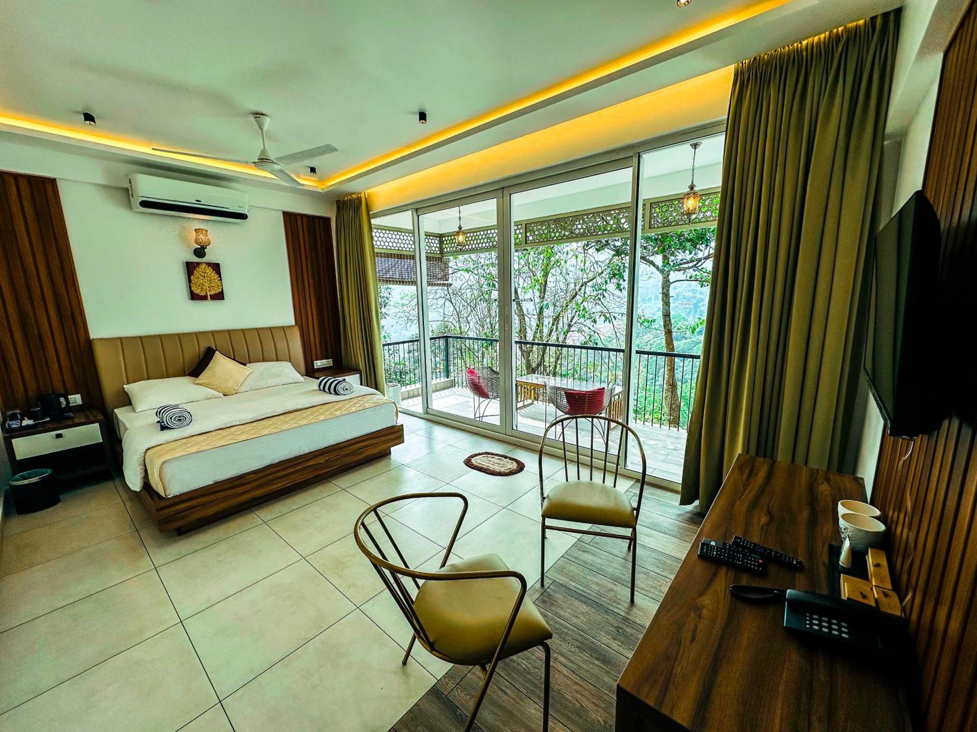 Boulevard Resorts Kakkadampoyil Exterior photo